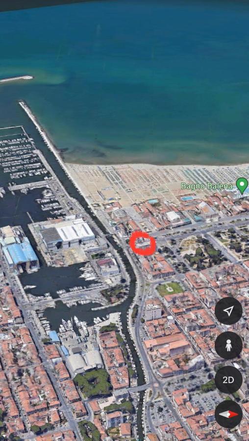 Ad Un Passo Dal Molo Con 2 Biciclette Incluse Apartment Viareggio Exterior photo