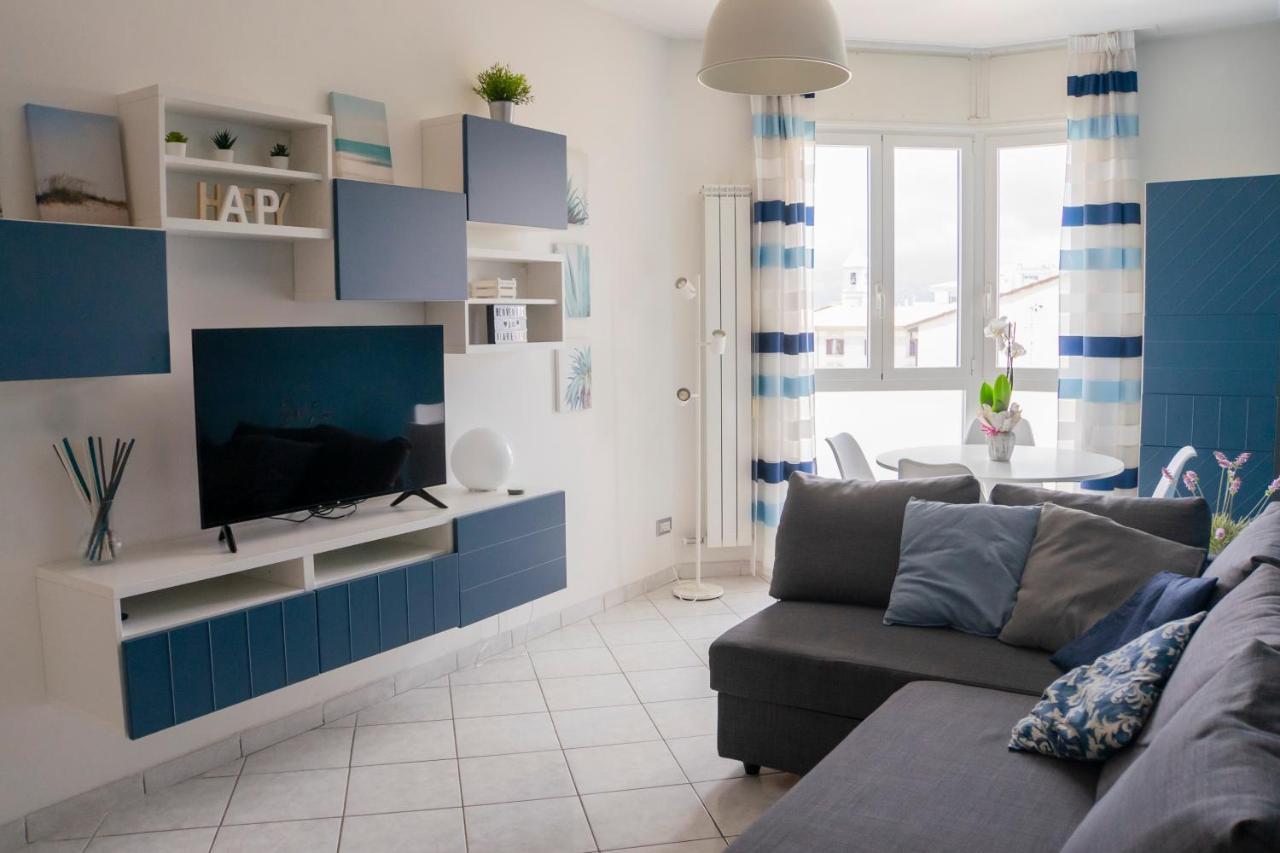 Ad Un Passo Dal Molo Con 2 Biciclette Incluse Apartment Viareggio Exterior photo